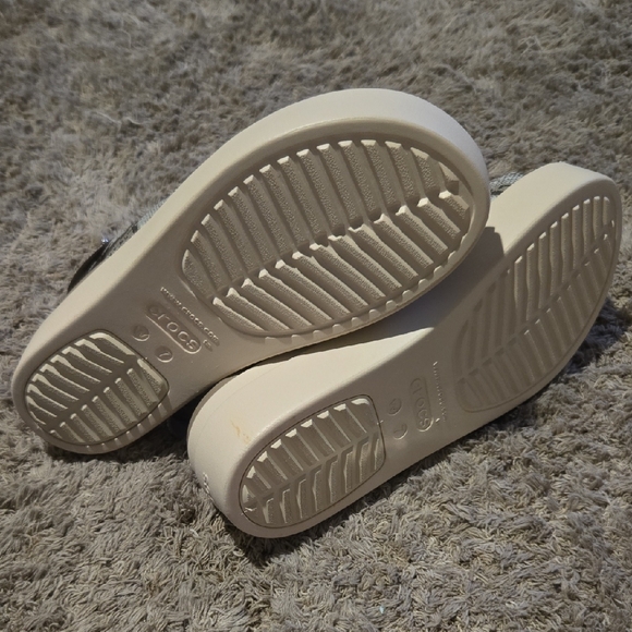 CROCS Brooklyn Low Wedge Sandals - Gray Snake Print - Picture 7 of 7